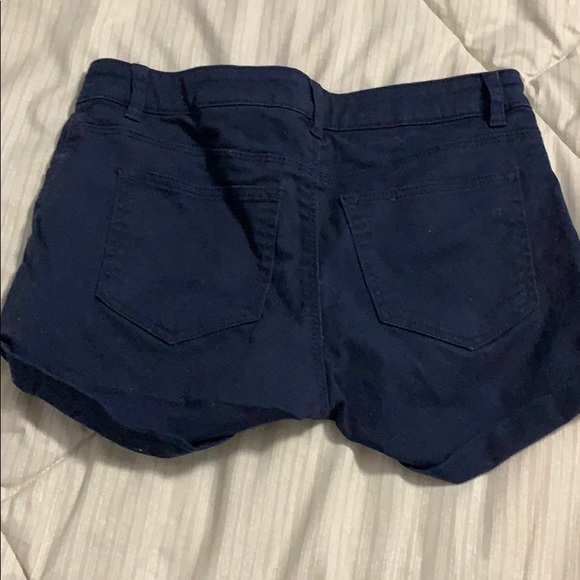 H&M baby blue shorts - Picture 2 of 2